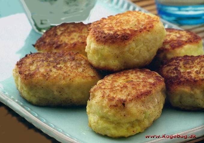 Fiskefrikadeller med kold kaperssauce