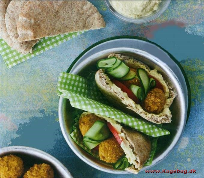 Falafel i pitabrød med hummus