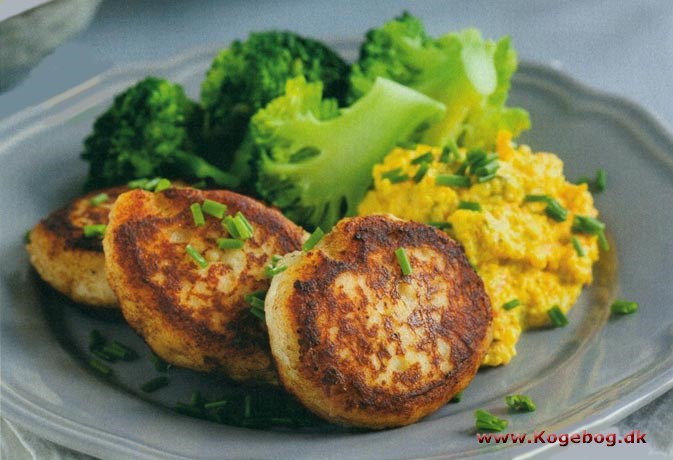 Fiskefrikadeller med rodfrugtremoulade