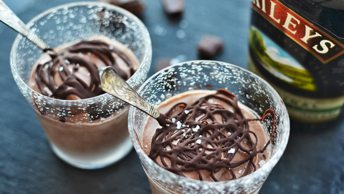 Chokoladeis med Baileys