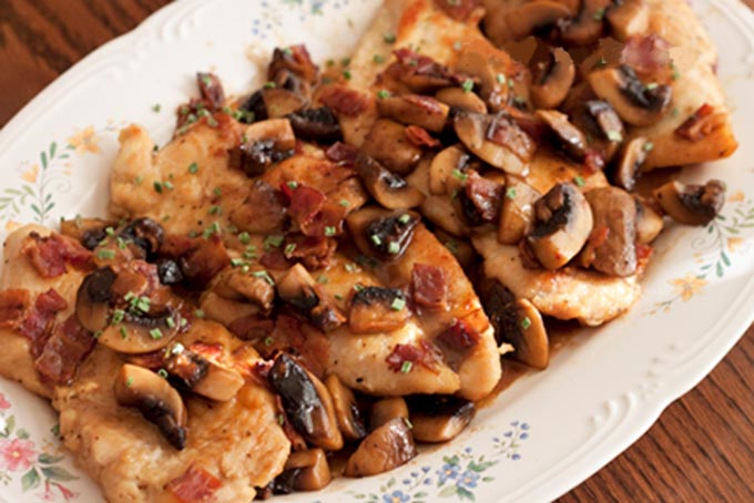 Kalkunschnitzel, gratineret med champignon