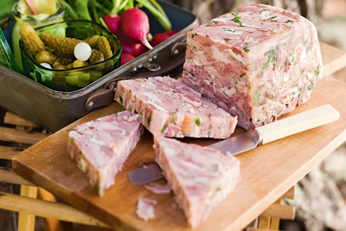 Kalvehaleterrine