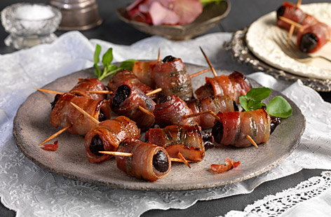 Devils on horseback