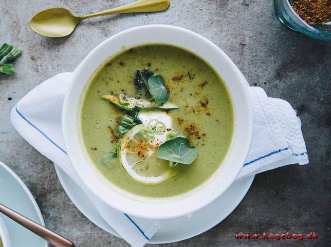 Tyk grøn suppe