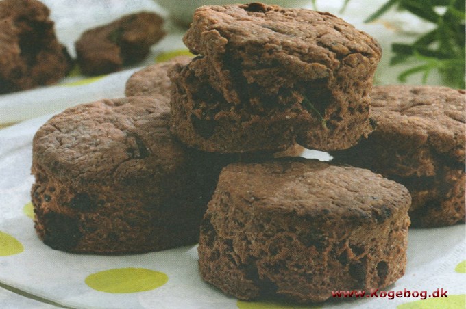 Chokoladescones med rosmarin