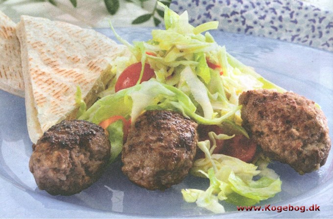 Små frikadeller med limecoleslaw