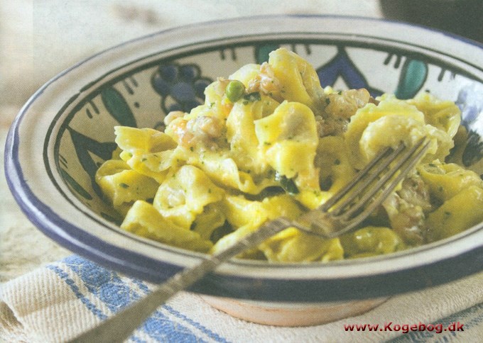 Tortellini med nødde-flødesauce