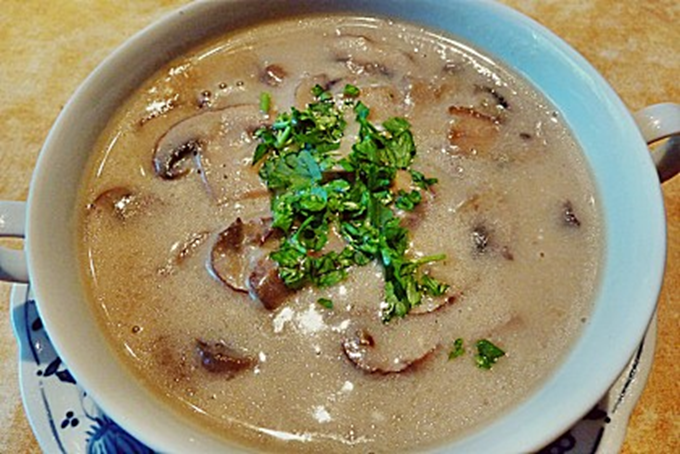 Champignonsuppe, serbisk