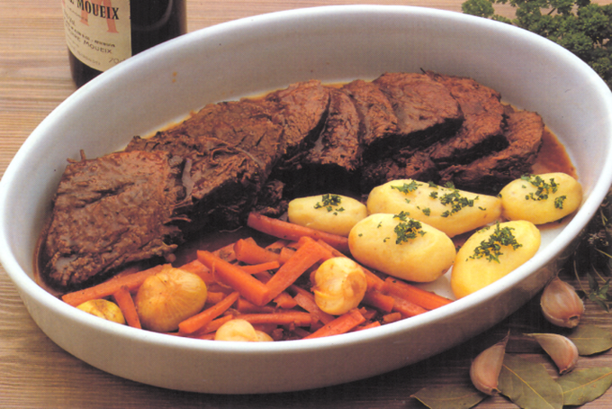 Oksesteg, Rødvinsmarineret - Boeuf à la mode