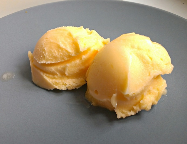 Passionsfrugtsorbet