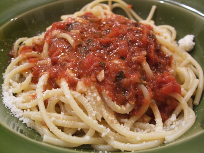 Spaghetti med pizzaiolisauce