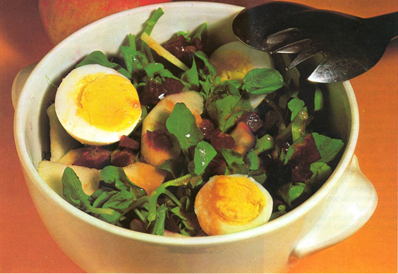 Salat med æg og brøndkarse