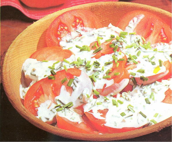 Tomatsalat med cremefraiche