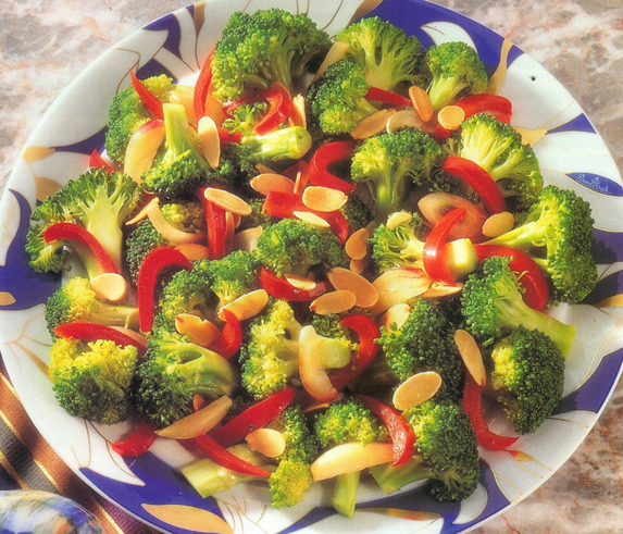 Broccoli med rød peber og skalotteløg