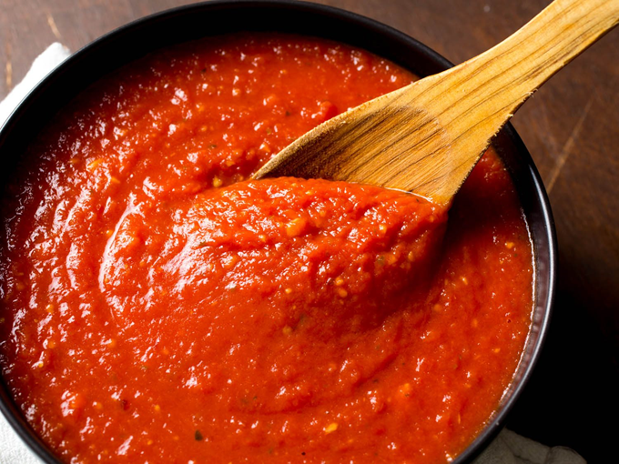Sauce af flåede tomater