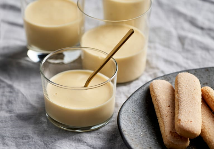 Zabaglione dessert creme