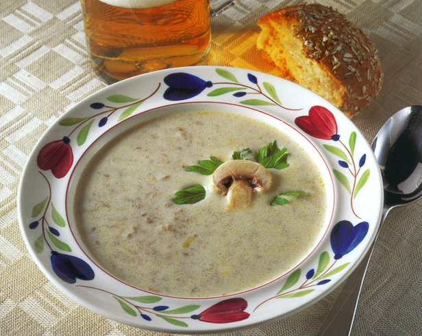 Champignonsuppe à la Bellevue