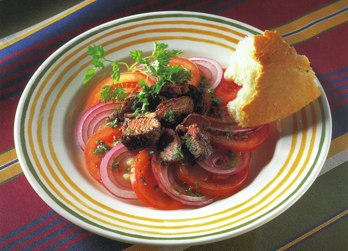 Kyllingeleversalat med rødløg