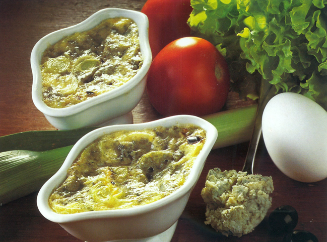 Ægge- og ostekokotter med oliven