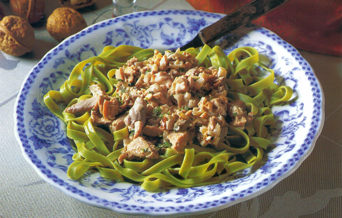 Pasta med valnøddesauce