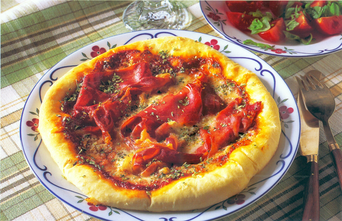 Pizza gorgonzola med parmaskinke