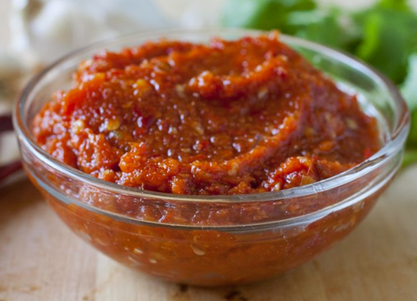 Sambal oelek – se nu Kogebog.dk 🎯