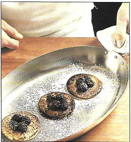 Soufflé-pandekager med brombærcreme – bedst på Kogebog.dk 🎯