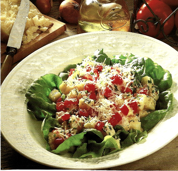 Kartoffelsalat med parmesan og tomat - bedst på Kogebog.dk💘