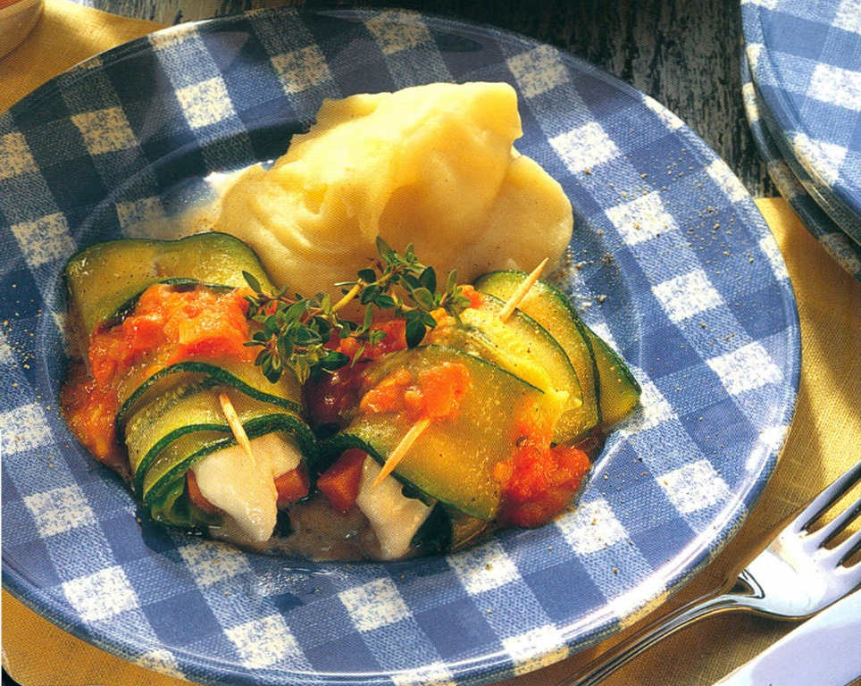 Zucchini- og gulerodsruller