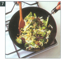 Broccoli i sort bønnesauce