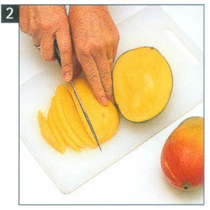 Mango- og passionsfrugtsalat