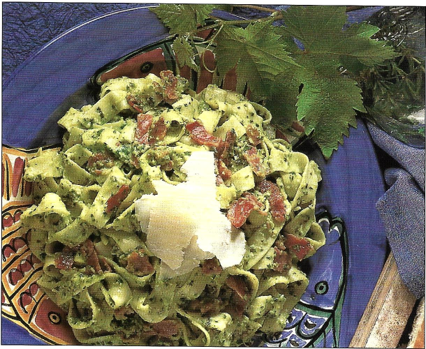 Pasta med avocadopesto