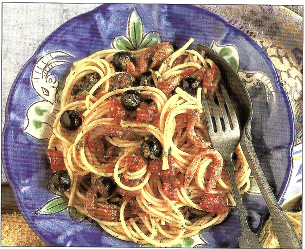 Spaghetti med ansjoser og oliven