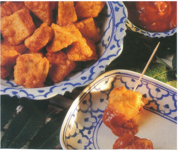 Stegt tofu med jordnøddesauce