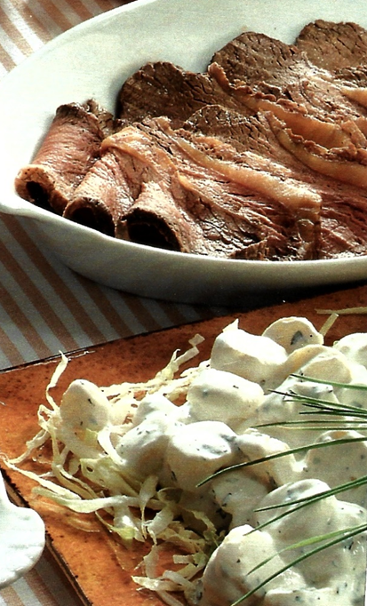 Grydestegt okseculotte med kold kartoffelsalat - Kogebog.dk💘