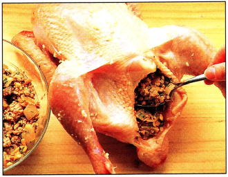 Kylling fyldt med svinekød og krydret - kan anbefales