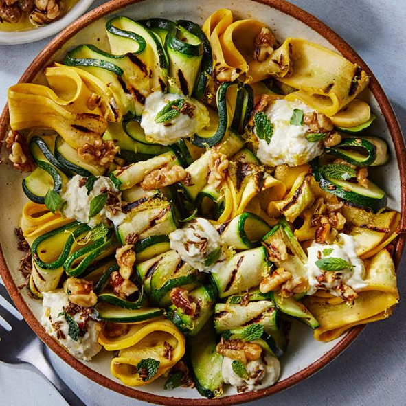 Grillet squash med ricotta og valnødder